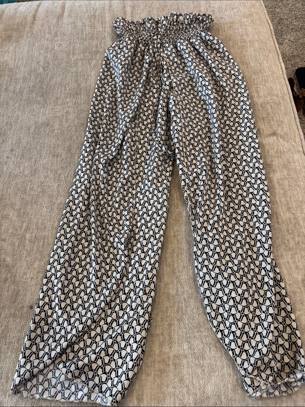 SHEIN Black & White Geometric Paperbag Wide Leg Pants